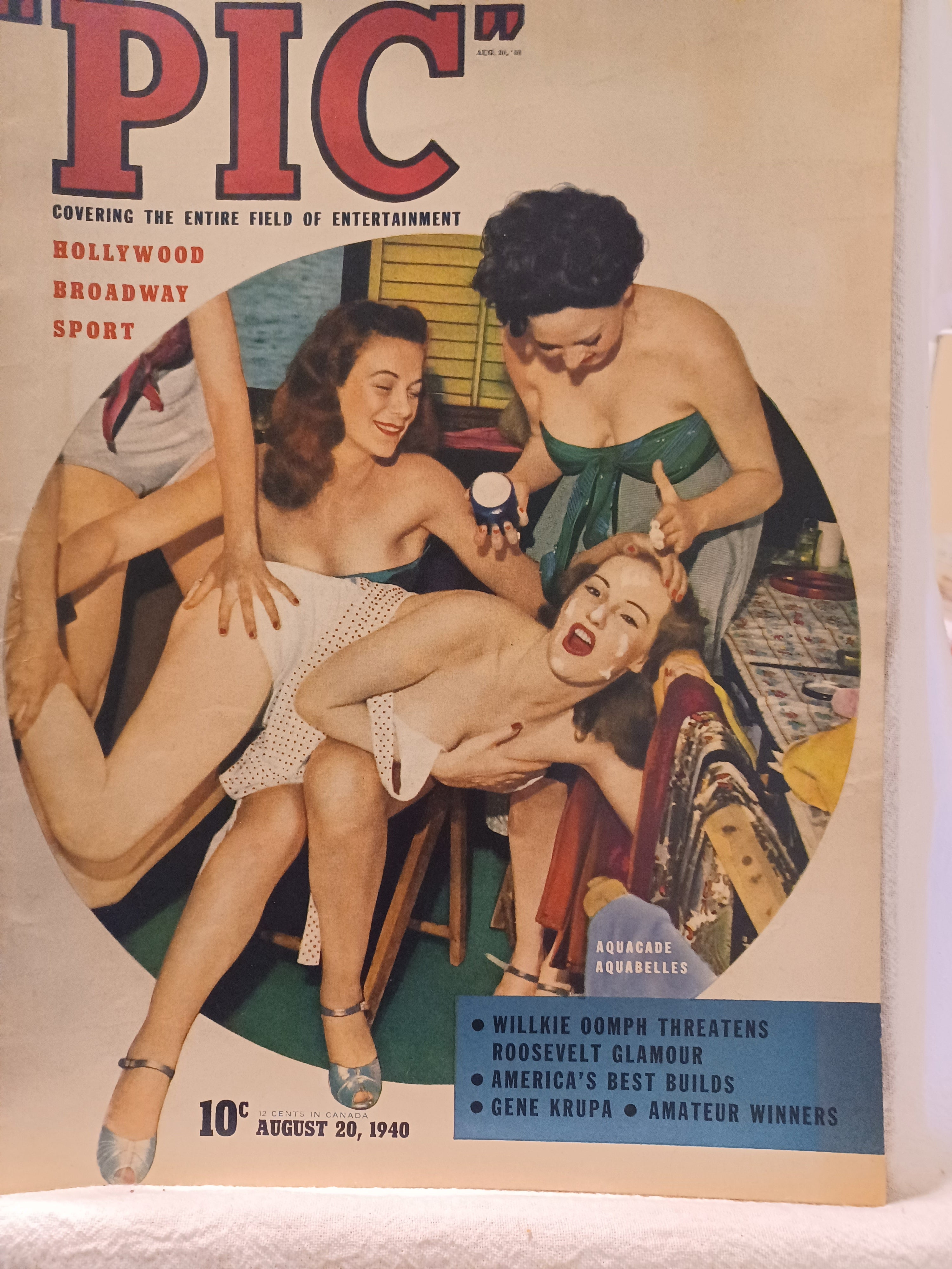 VINTAGE Magazine "PIC", August 20, 1940, Featuring "Aquacade Aquabelles"