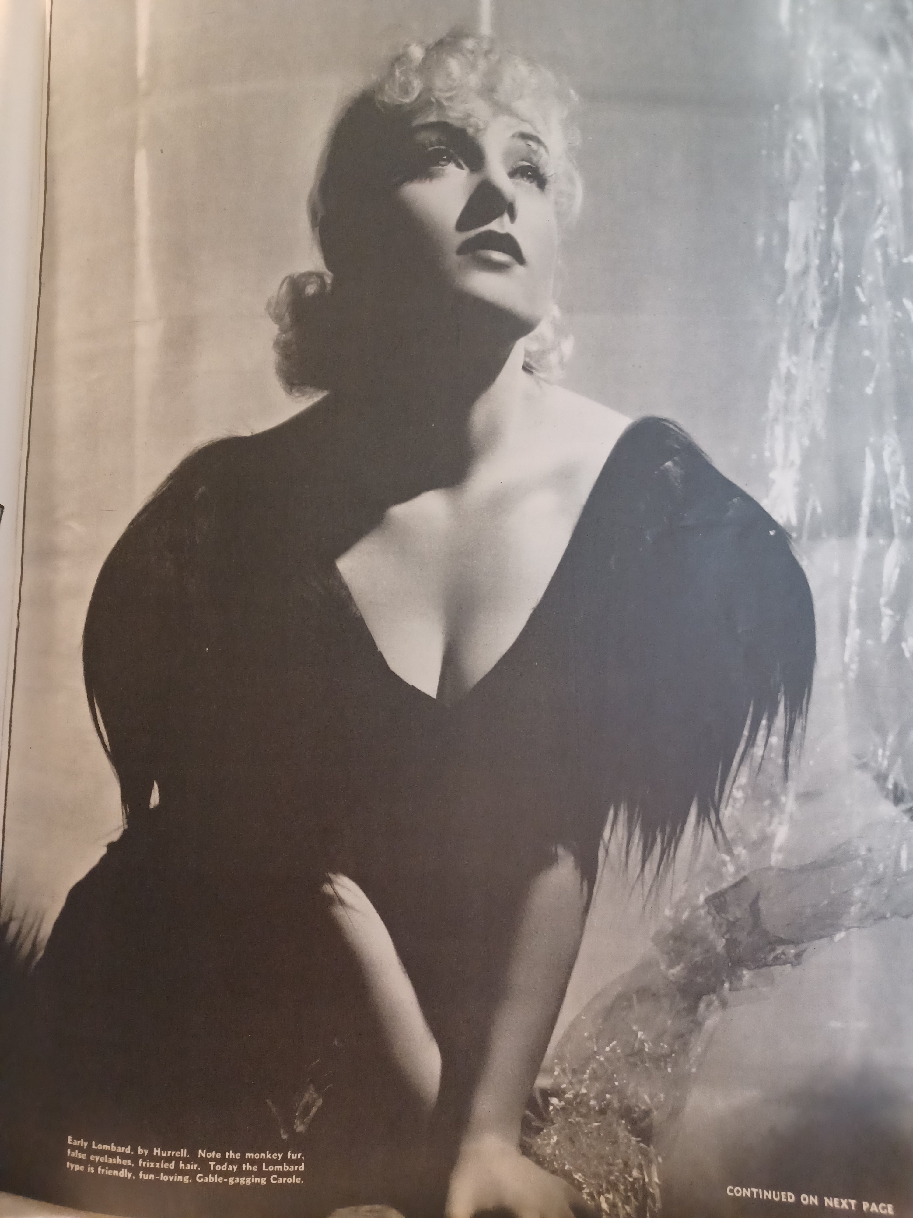 VINTAGE Magazine "LOOK", August 27, 1940, Featuring "America Needs 250,000 Planes..."