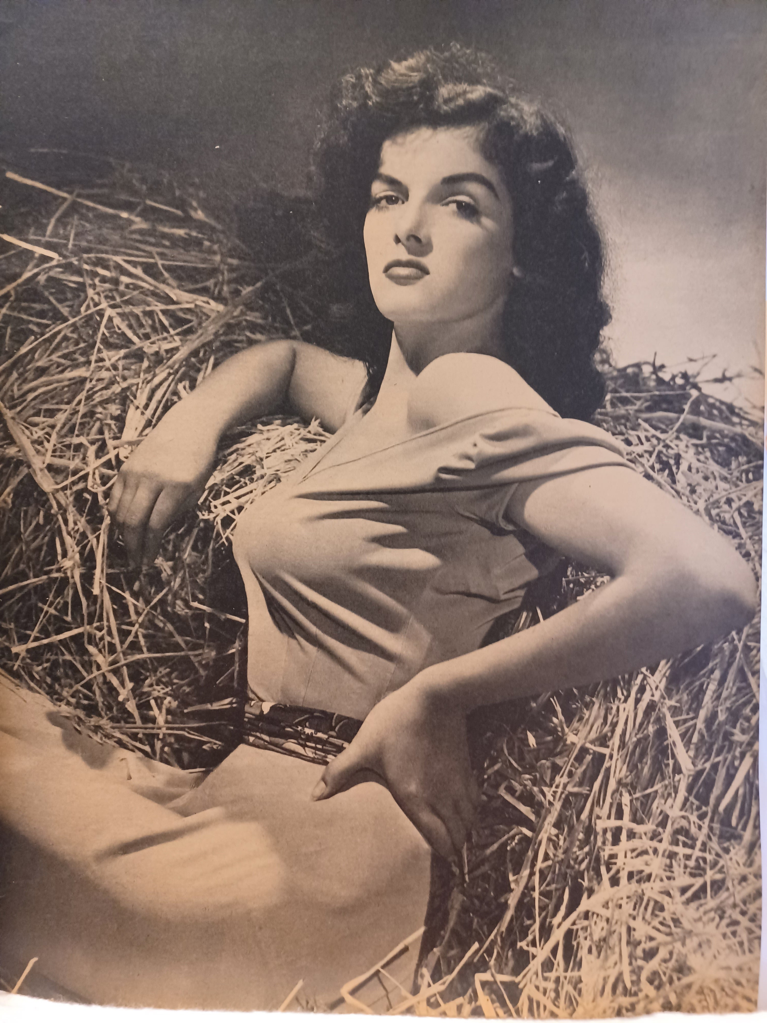 VINTAGE Magazine "PIC", November 24, 1942, Featuring Hedy Lamarr