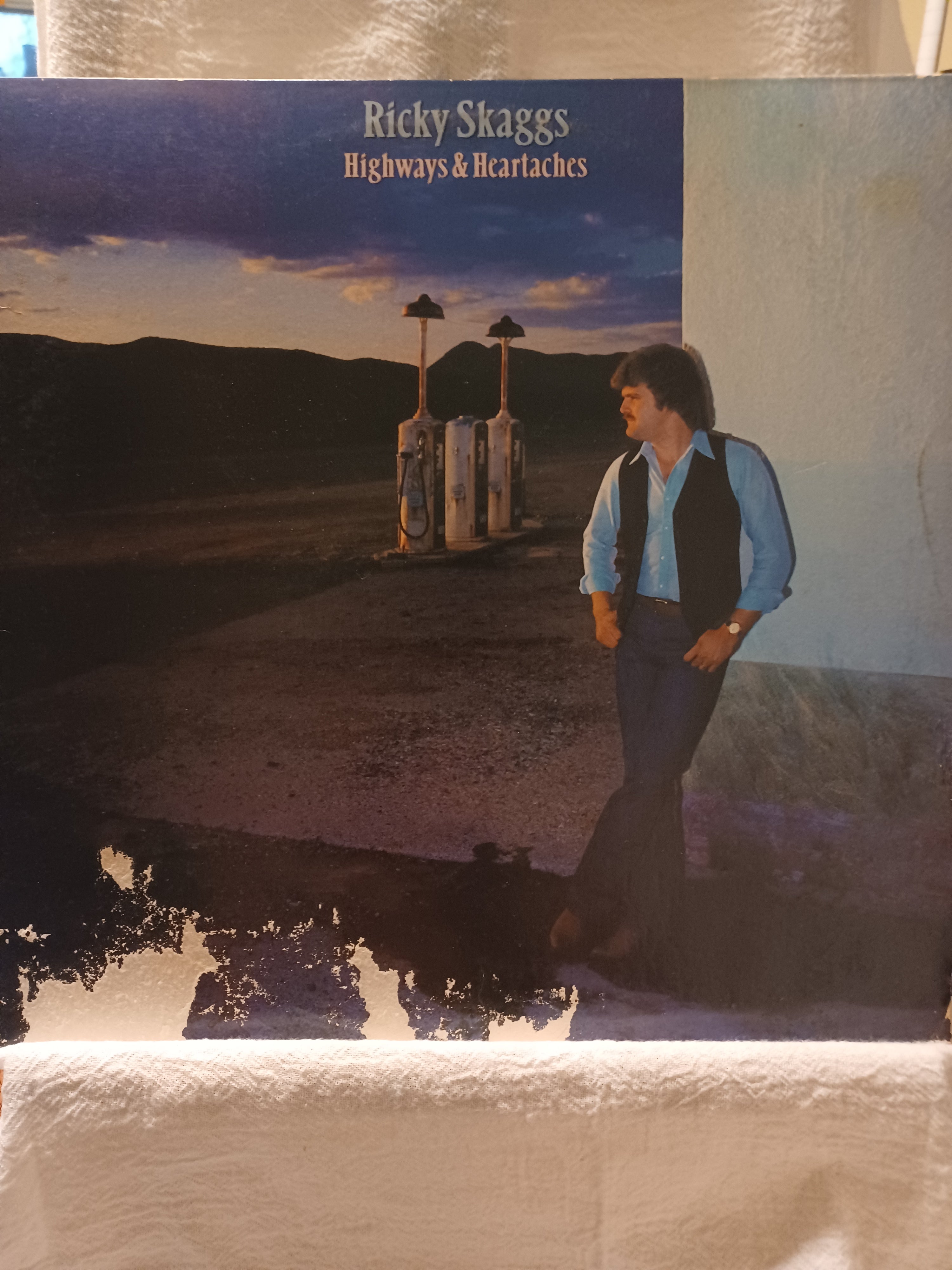 VINTAGE Vinyl Ricky Skaggs Highways and Heartaches, Inside and Outside Cover damaged, LP tested