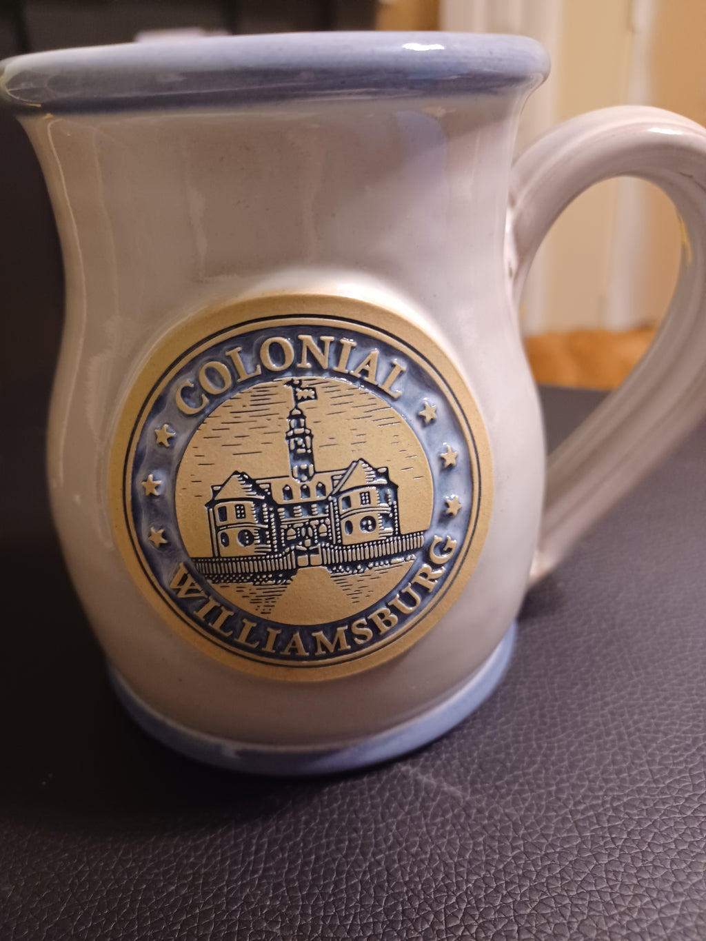 Vintage Colonial Williamsburg Souvenir Mug