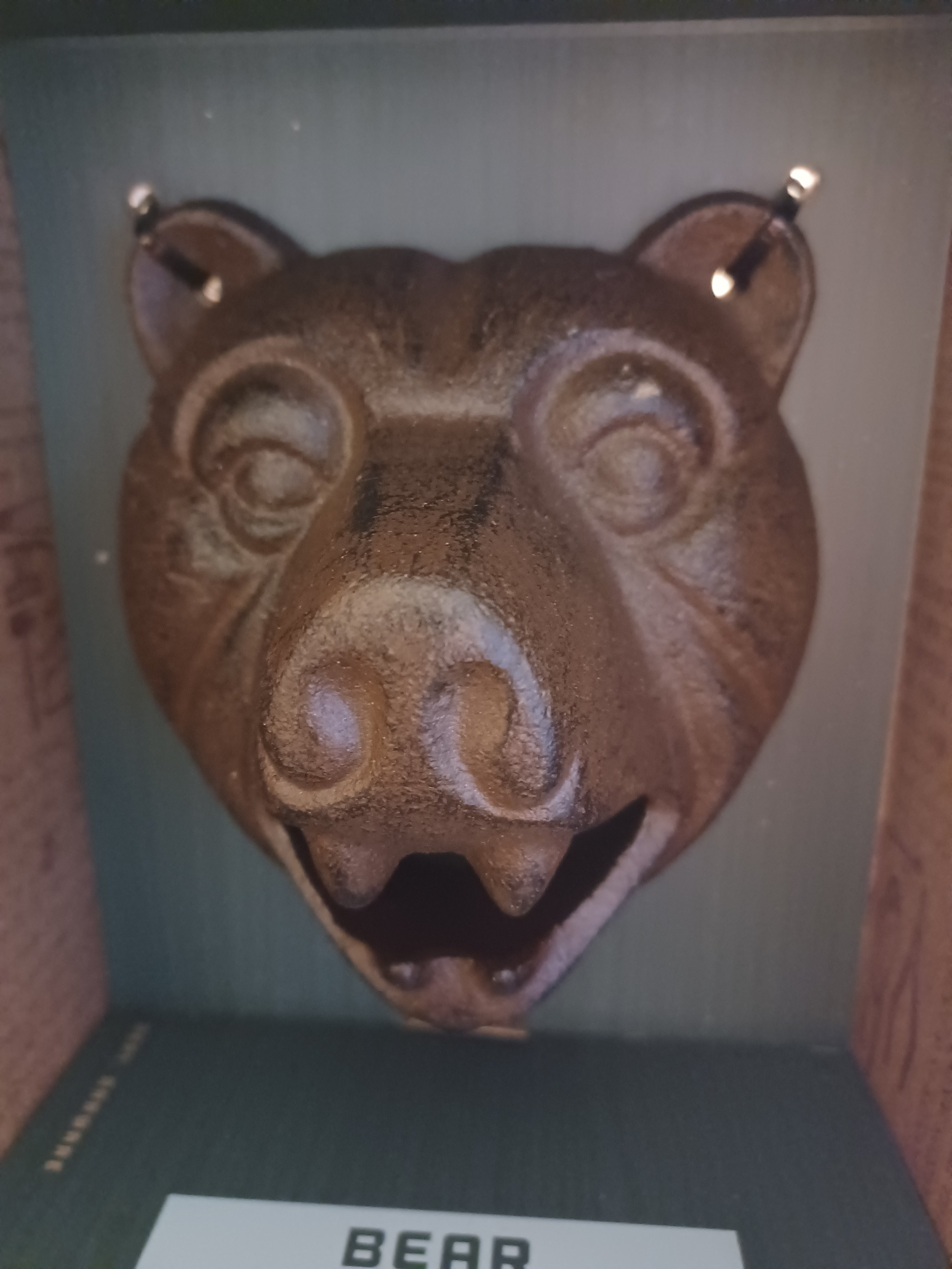 Wall-Mounted Cast Iron Bottle Opener - Bear