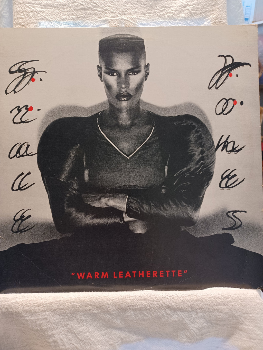 VINTAGE VINYL Grace Jones – Warm Leatherette