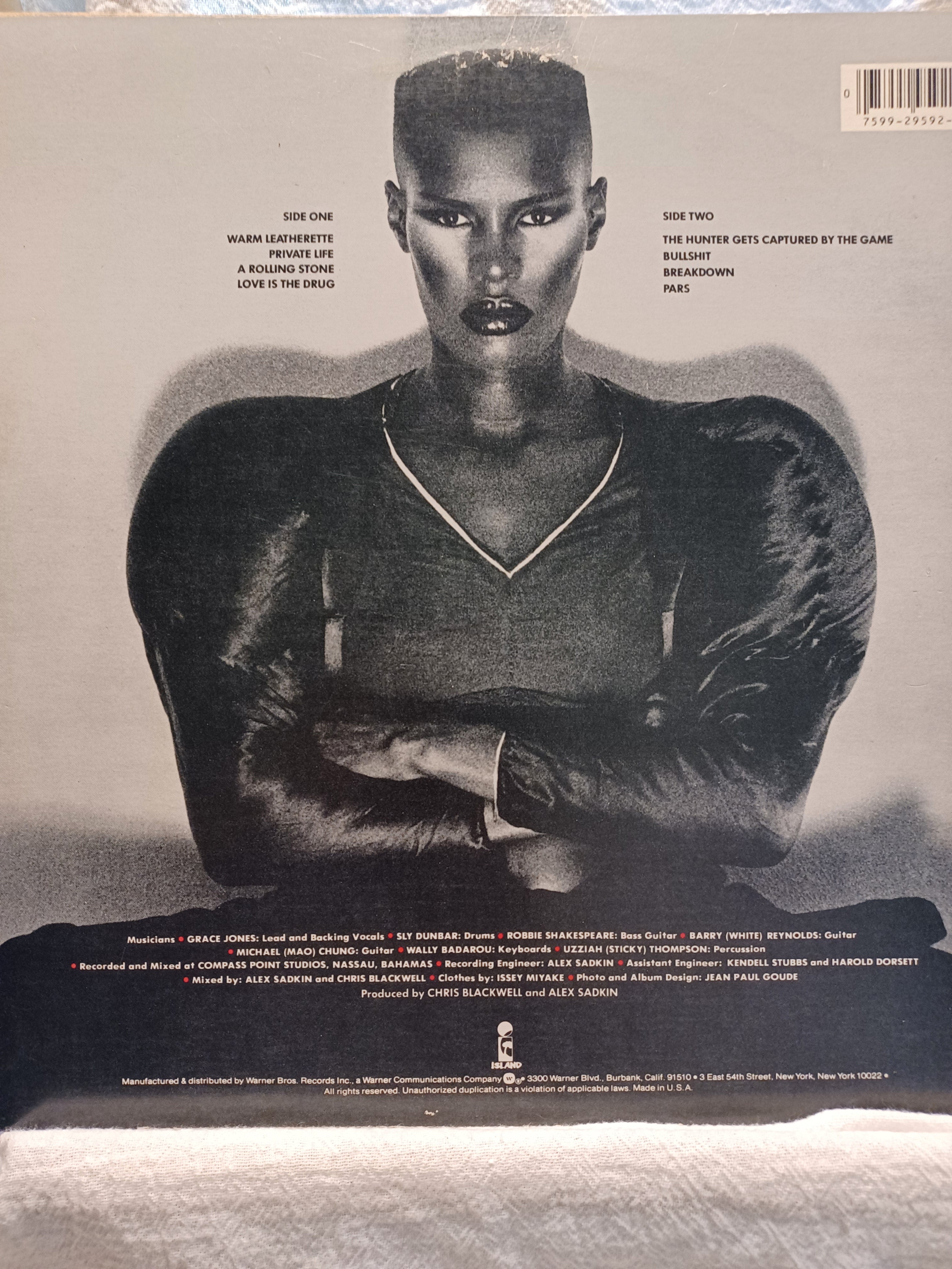 VINTAGE VINYL Grace Jones – Warm Leatherette