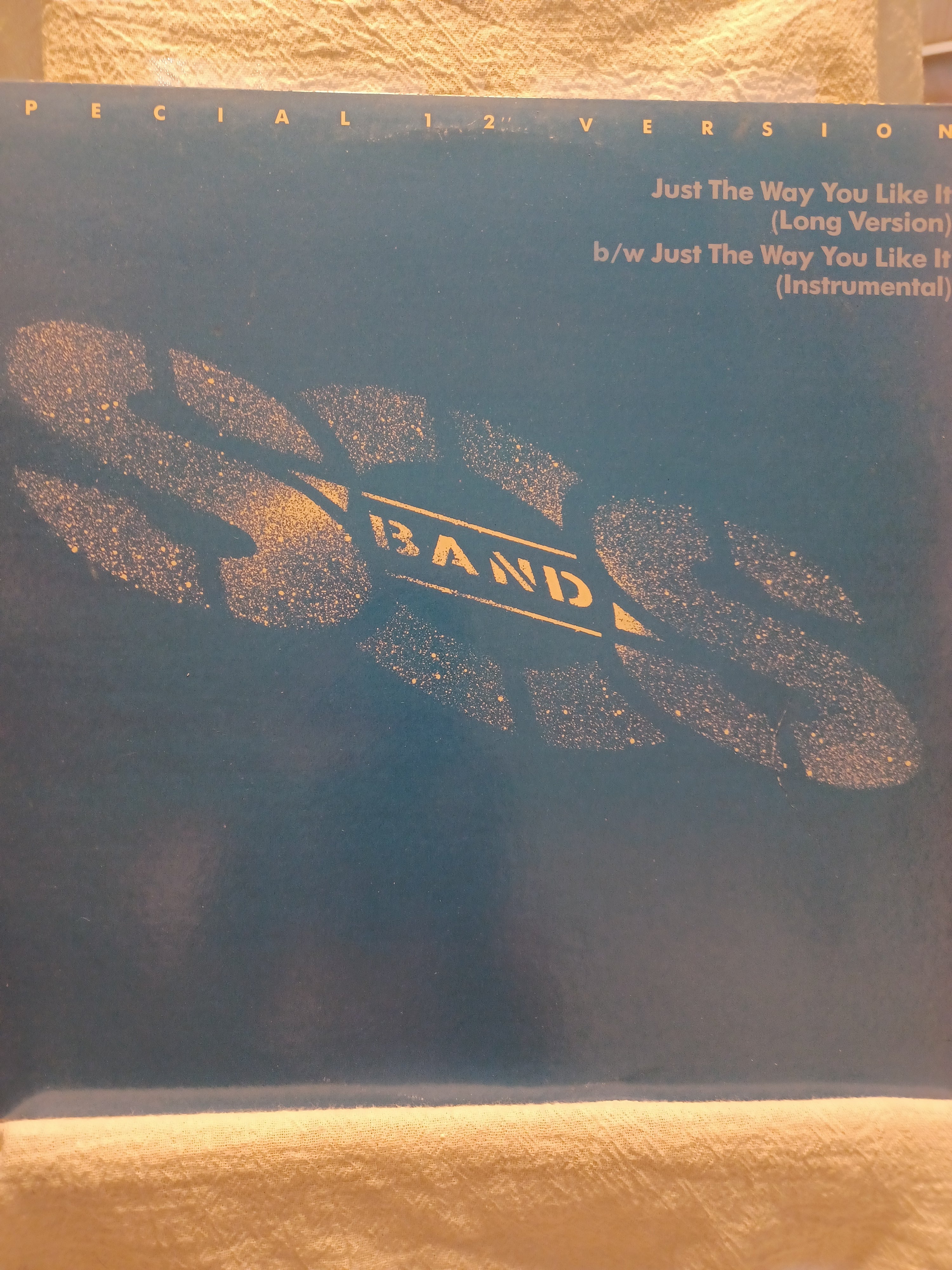 VINTAGE VINYL S.O.S. Band – Just The Way You Like It (Special 12" Version)